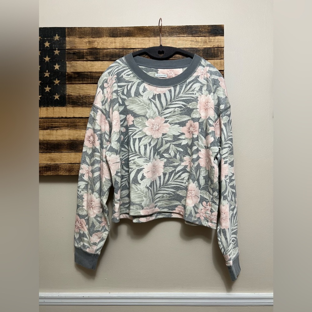 American Eagle Long Sleeve Top